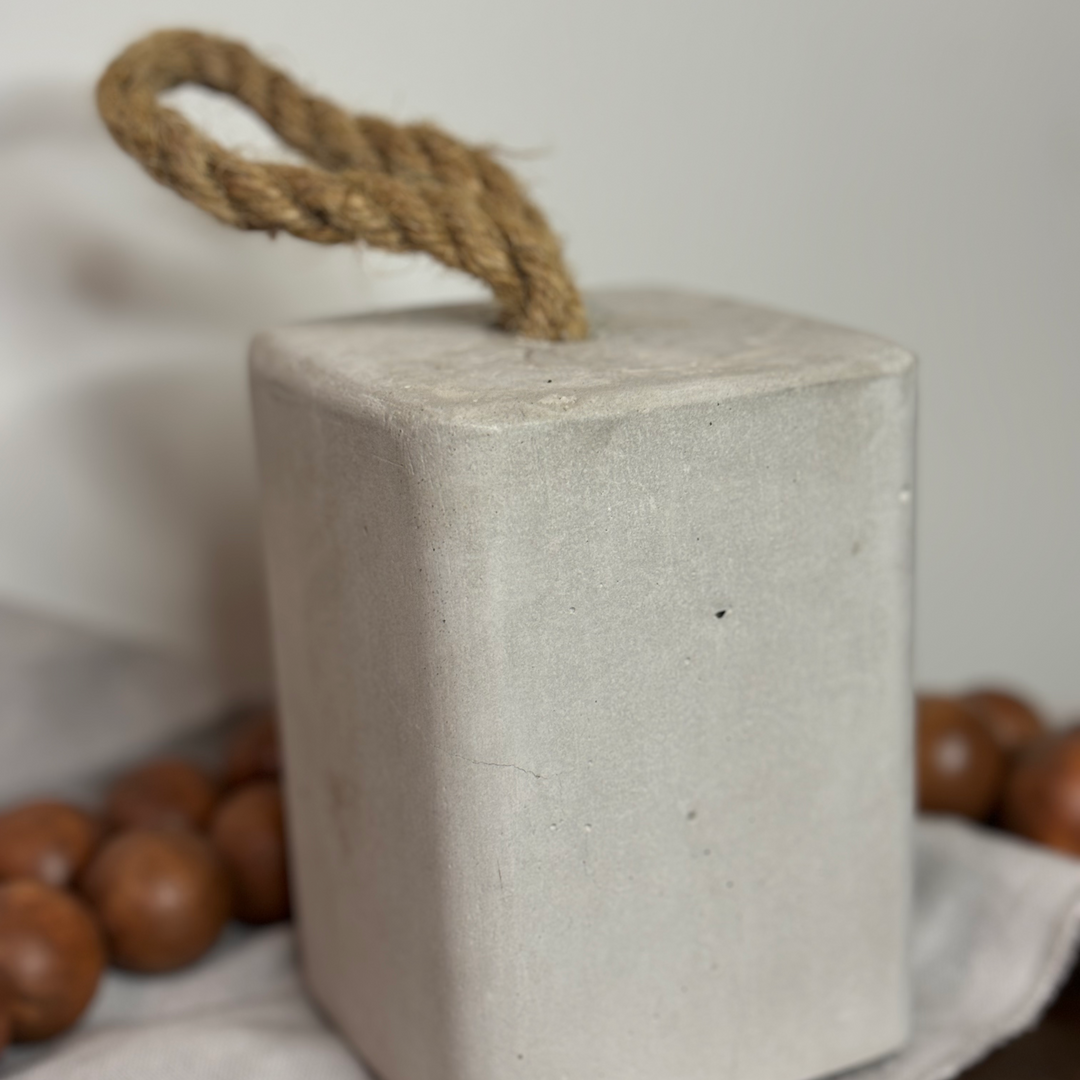 Tope de Puerta Calao: Moderno y Útil