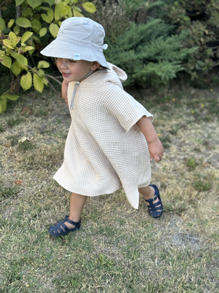 Gorro Bucket Beige para Bebés y Niños: Protección y Comodidad Todo el Día